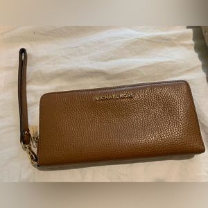 Michael Kors Leather Continental Wristlet Wallet